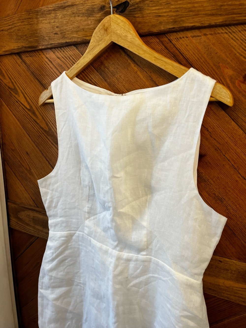 DISSH White Sleeveless Midi Sheath Dress - Picture 5 of 7